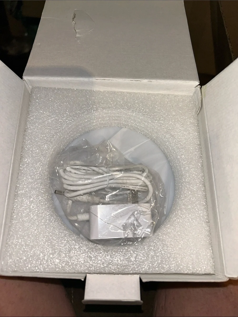 LB02 Bedside Lamp - White
